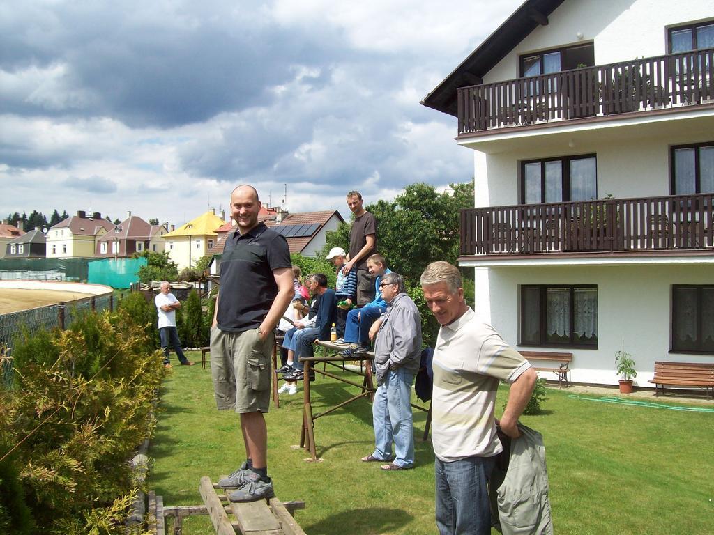 Penzion Speedway Mariënbad Buitenkant foto